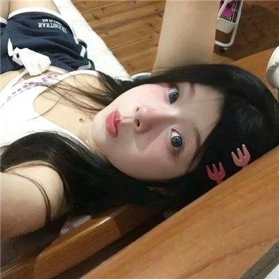 卡戴珊家族第一季 封面